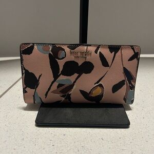 kate spade blush pink floral print wallet with black accents